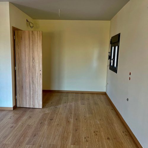 Artemida isogeio 38m2 me sofita 19m2 kai imiypogeio 40m2-22