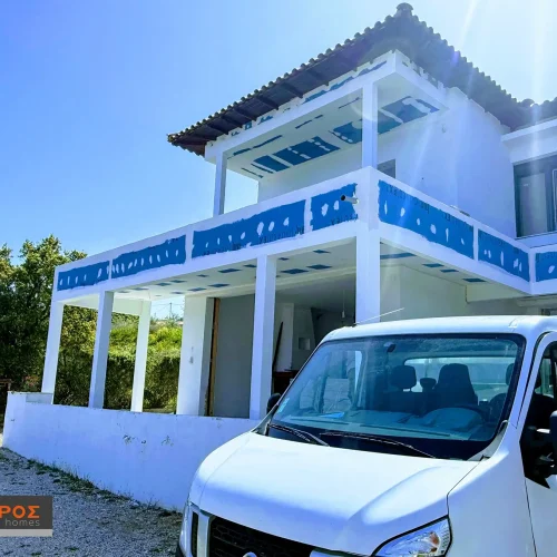 Melissi Korinthias 14