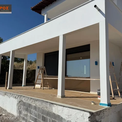 Melissi Korinthias 16