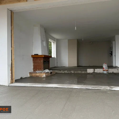 Melissi Korinthias 19